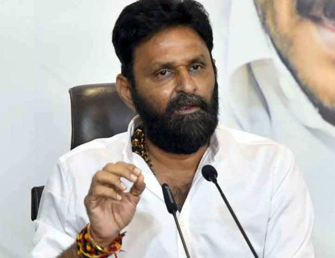 Kodali Nani comments on chandrababu naidu and devineni uma