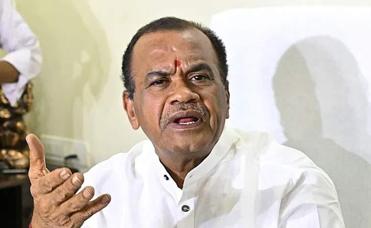 Komatireddy Venkat Reddy on Movie tickets hike
