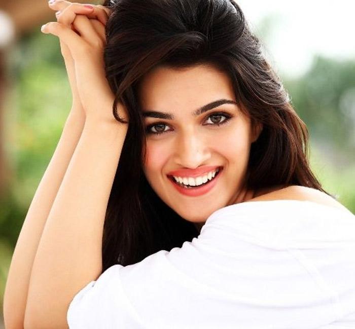 Kriti Sanon Playing Two Different Roles in Raabta Movie