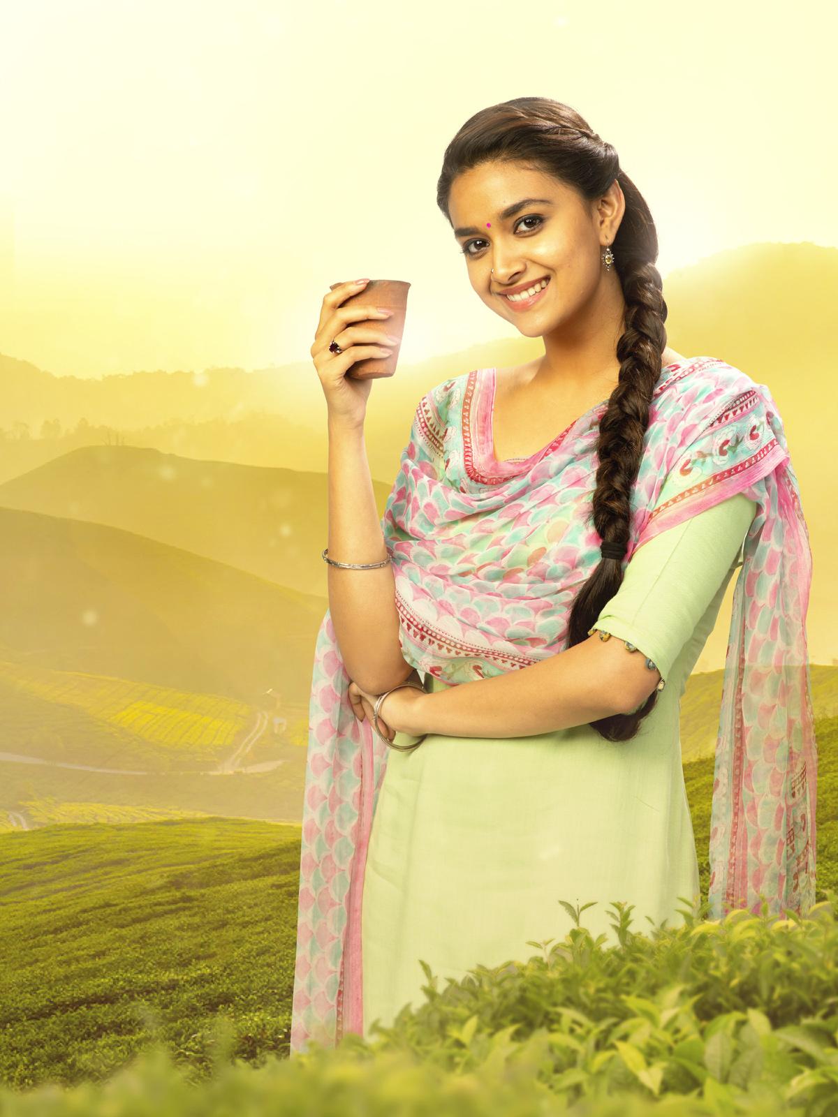 'Lacha Gummadi' lyrical video song from 'Miss India' 