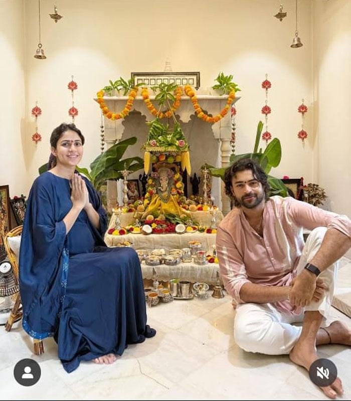 Lavanya baby bump is clearly visible 