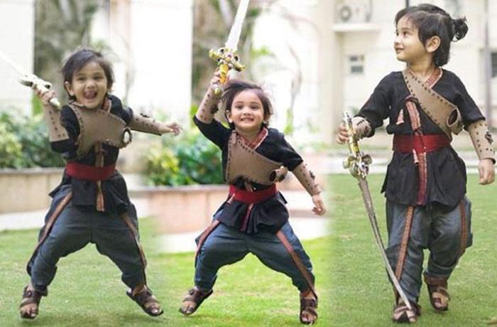 Little Sye Raa Rocking