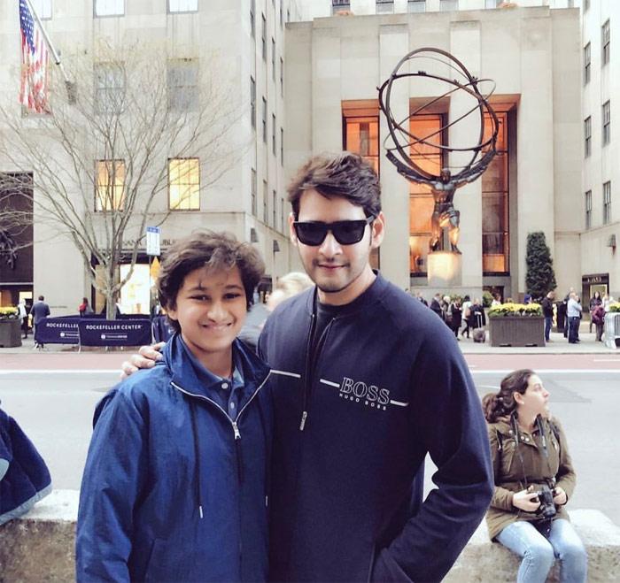 Mahesh and Gautham Krishna in Maharshi Shooting