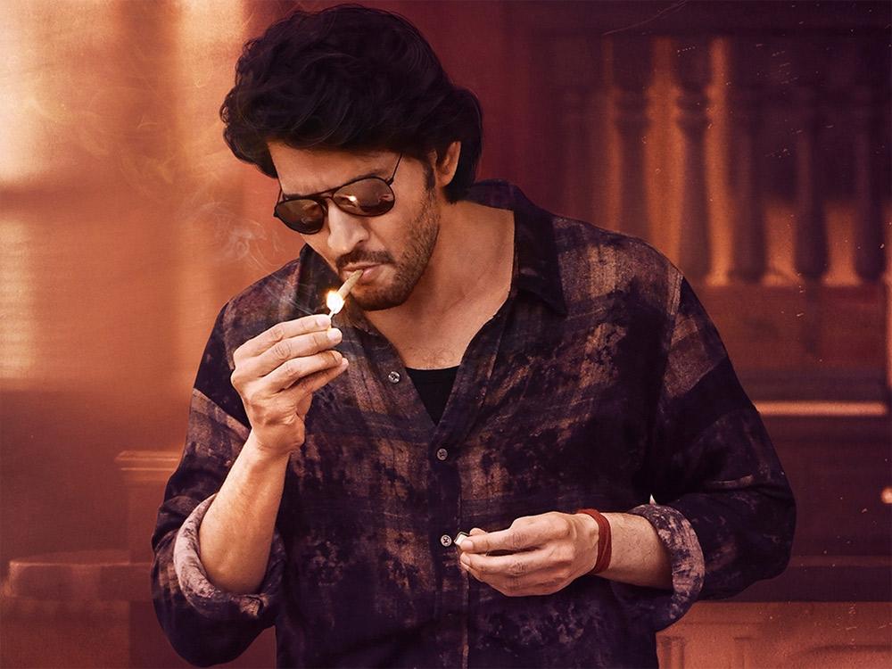 Mahesh Babu Warning To Guntur Kaaram Unit