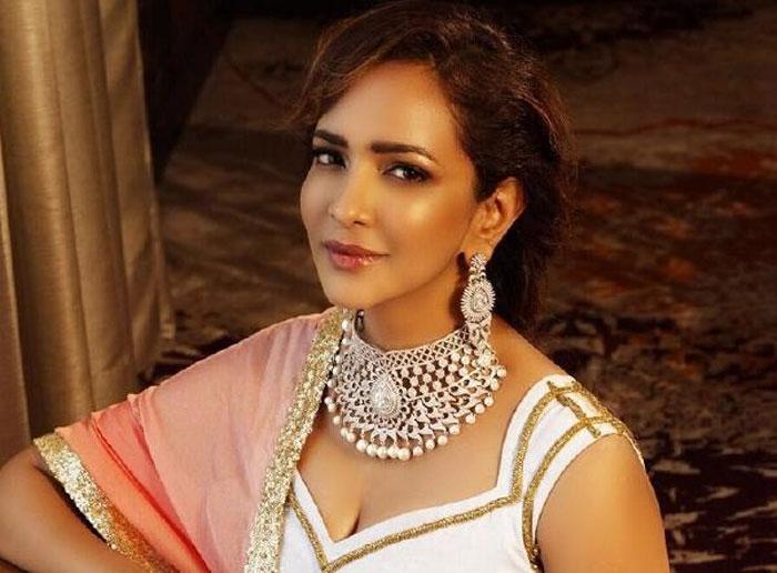 Manchu Lakshmi About Arjun Reddy and RX 100