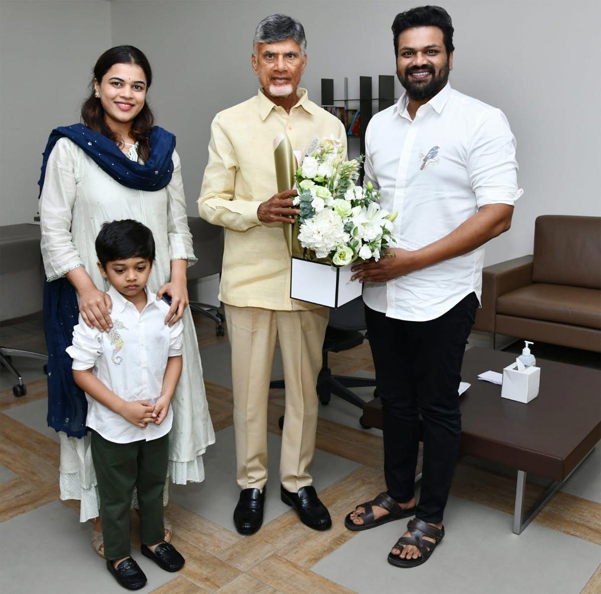 Manchu Manoj met Chandrababu