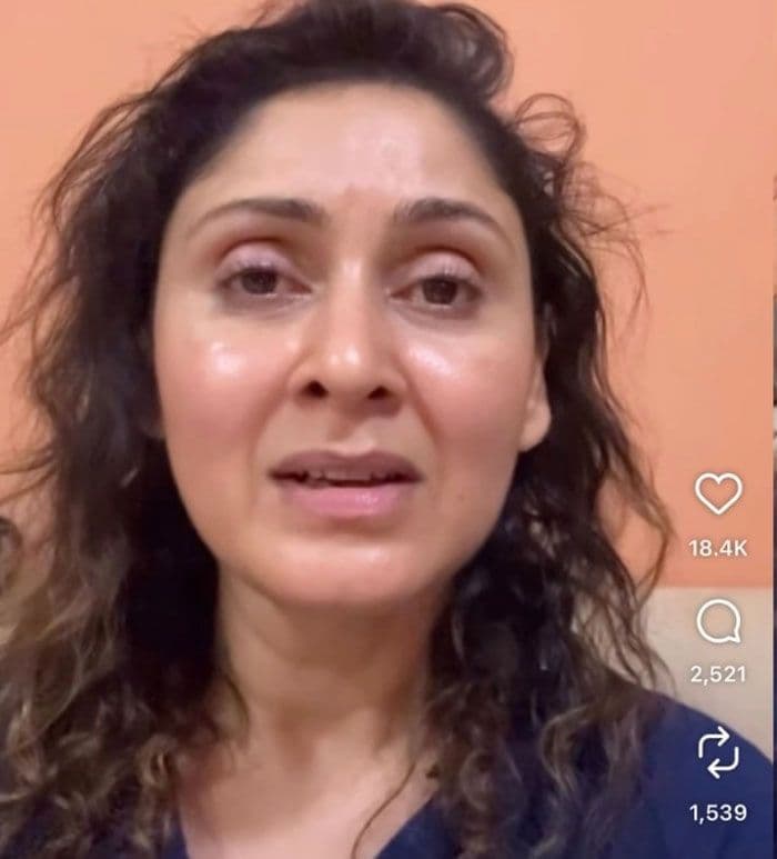 Manjari Fadnis In Tears