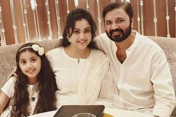 Meena Husband Vidyasagar Dies at 48 Due to Lung Disease