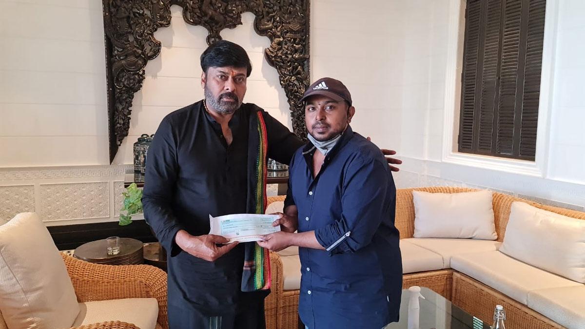 Megastar donates Rs 3 lakh to Shiva Shankar Master
