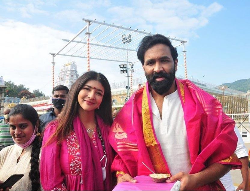 Mohan Babu and Vishnu and MAA Members visits Tirumala Tirupati