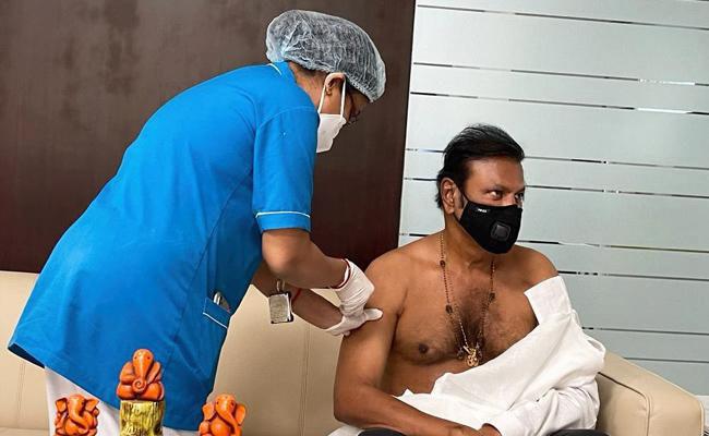 Mohan Babu gets the second dose of Covid-19 vaccination