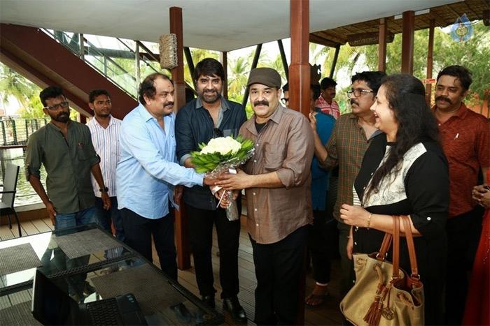 Mohanlal Launches 'Ra Ra' Movie Teaser!