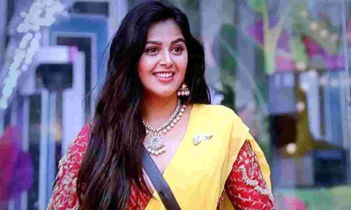 Monal Gajjar Special Song In Alludu Adhurs 