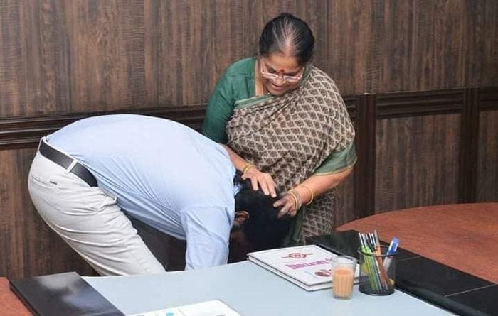 Mother Support to Janasena chief Pawan Kalyan