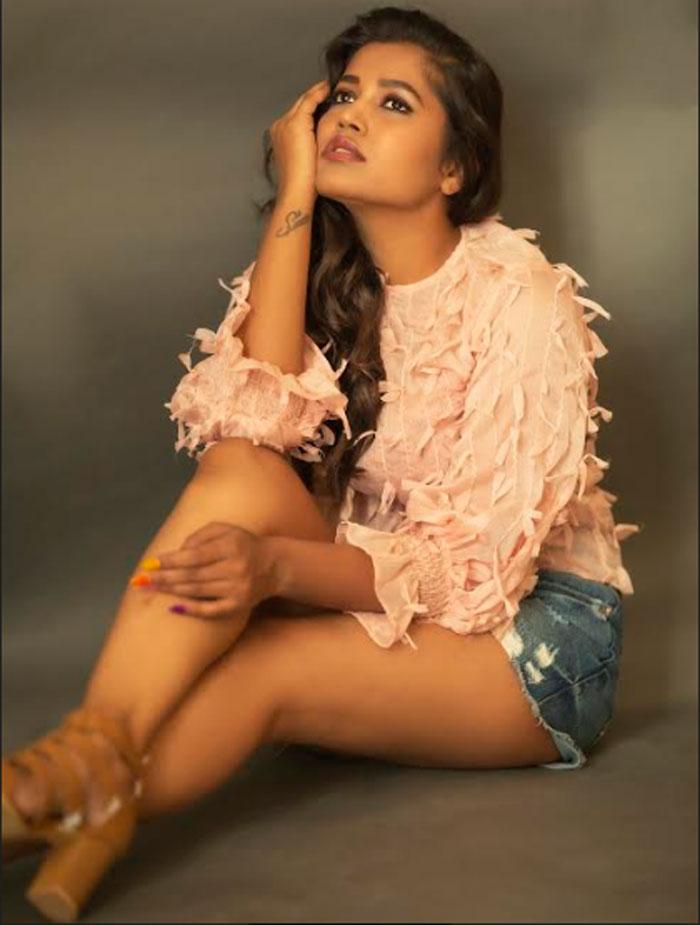 Mounika Guntuka to Debut on the Silver Screen