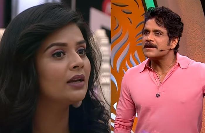 Nag Angry On Hot Anchor In Bigg Boss Show!