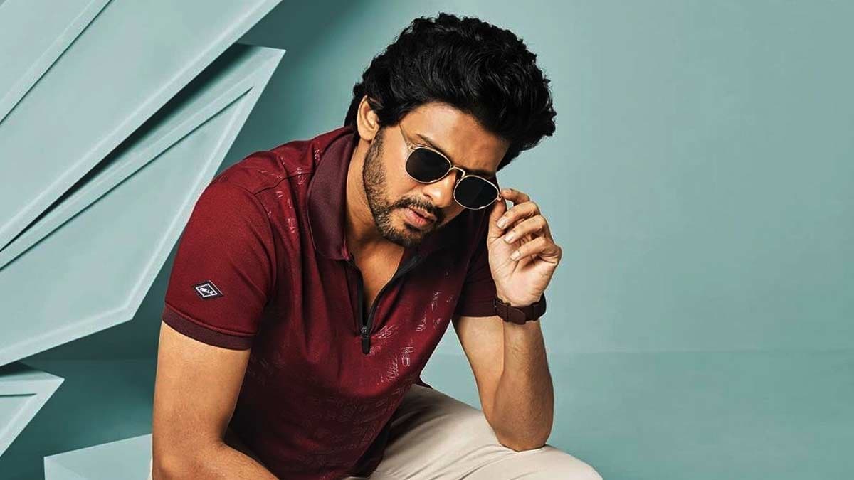 Naveen Polishetty injured in a bike accident
