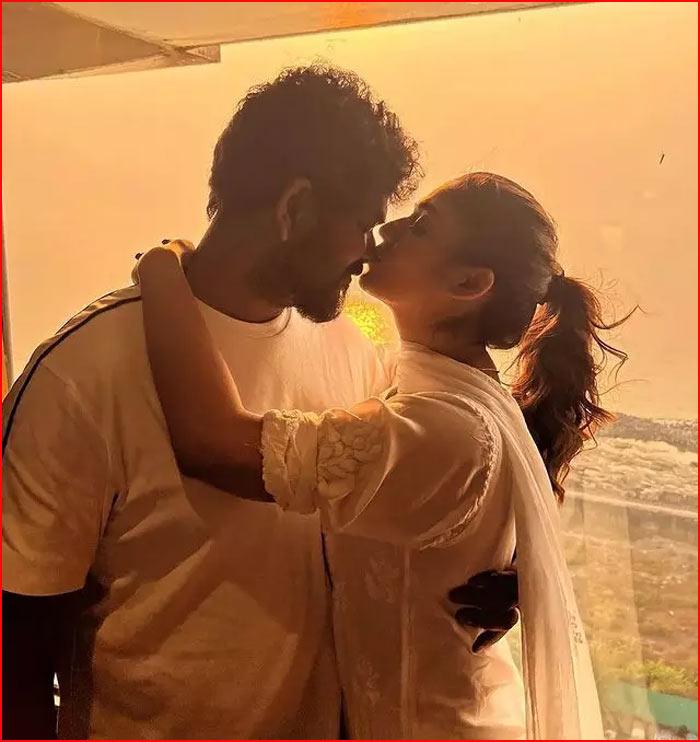 Nayan-Vignesh Beautiful Romantic Pic Viral