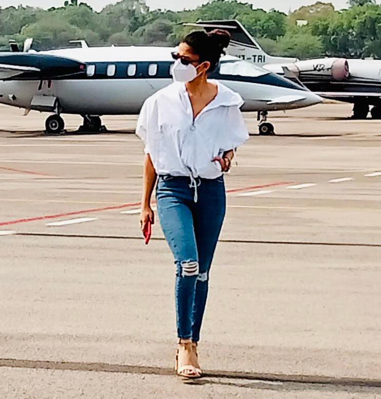 Nayanthara reaches Hyderabad to join Annaatthe Shoot