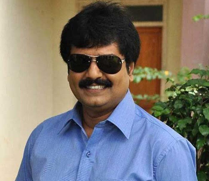 Netizens fires on the kollywood Comedian Vivek