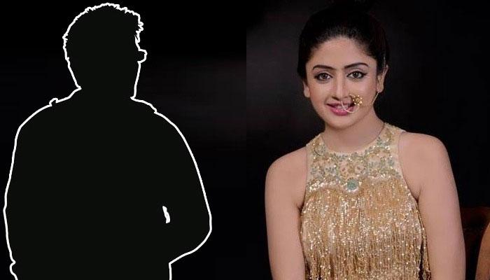 News About Poonam Kaur Tweet!