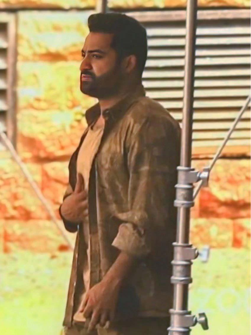 Next 1000 crores with War 2