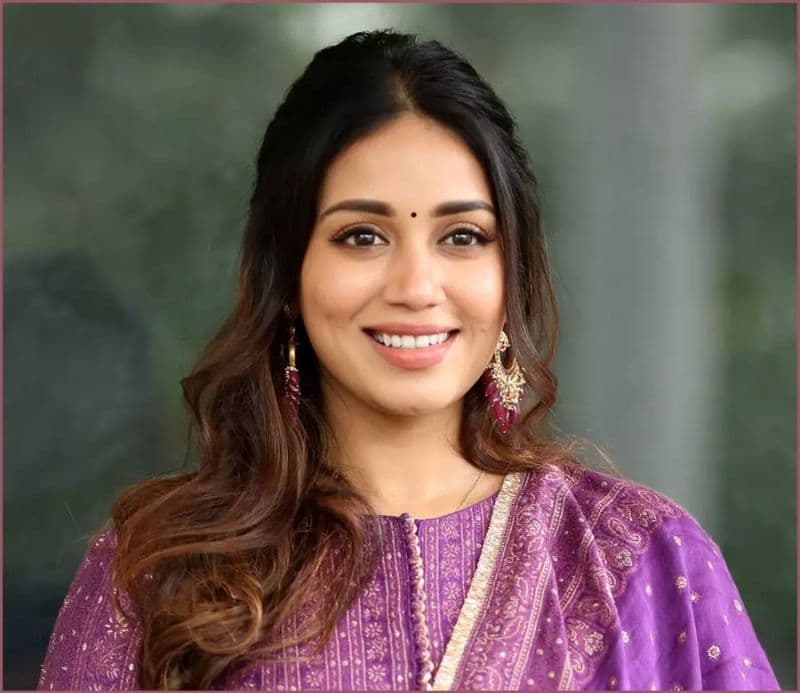 Nivetha Pethuraj Joins AK47