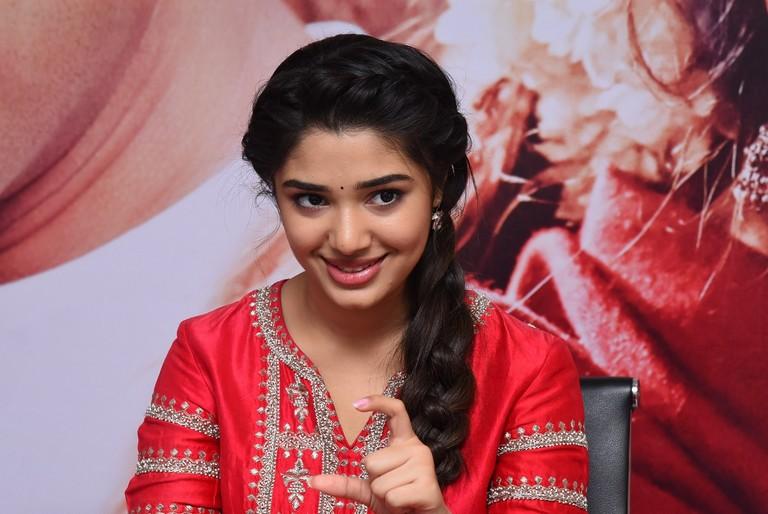 No offers from Bollywood - Heroine Krithishetti