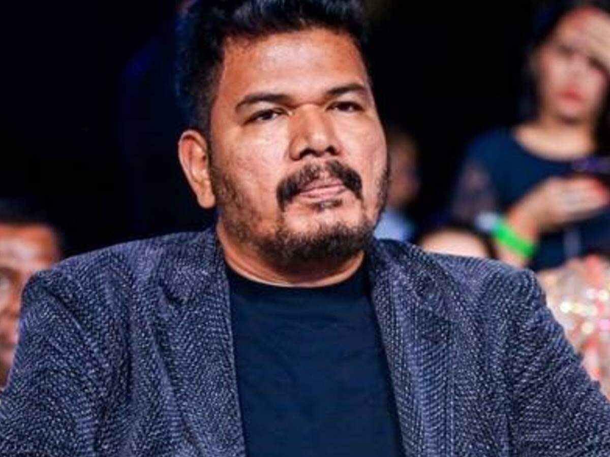 Non-bailable warrant against director Shankar