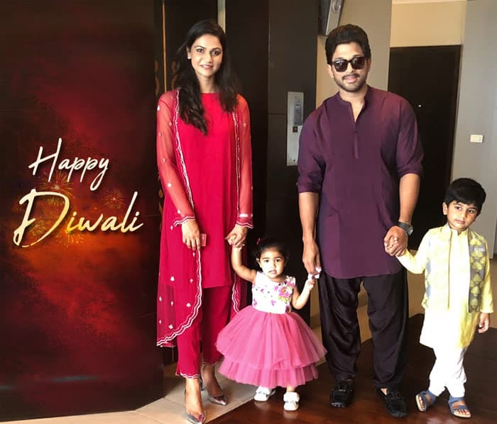 Once Again Allu Arjun Disappoints Mega Fans 