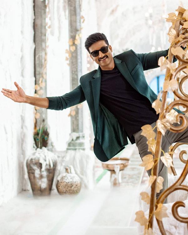Pakka Commercial trailer glimpse out