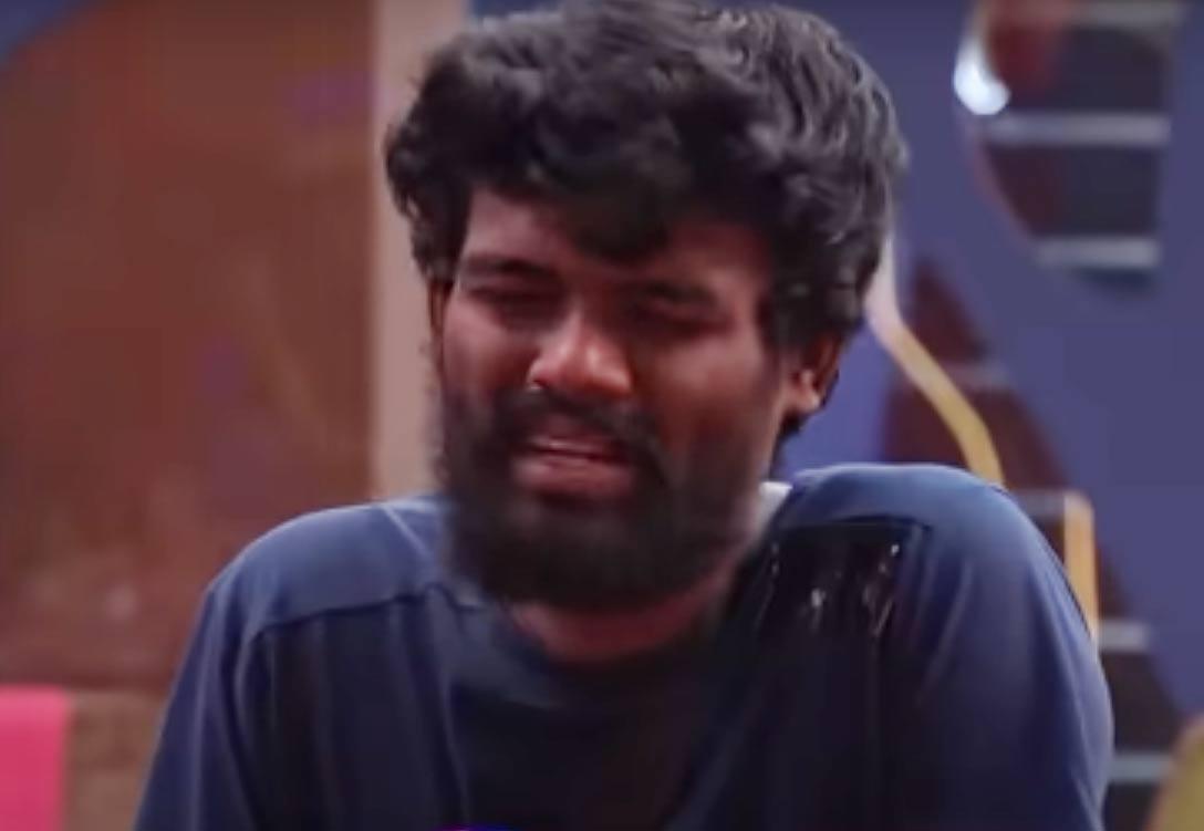 Pallavi Prashanth crying in Bigg Boss house