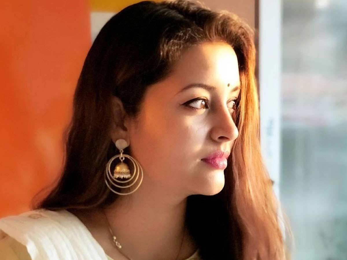 Pawan Fans Should Leave Renu Desai Alone