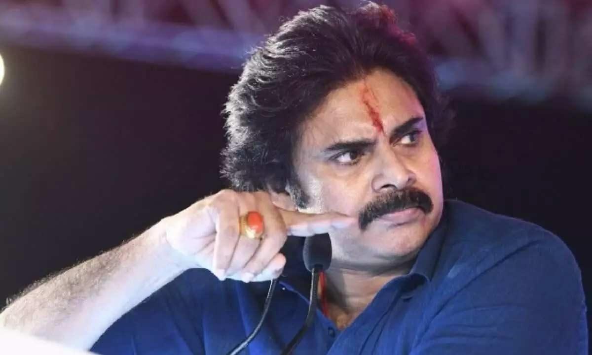 Pawan Kalyan directors facing a lot of tension