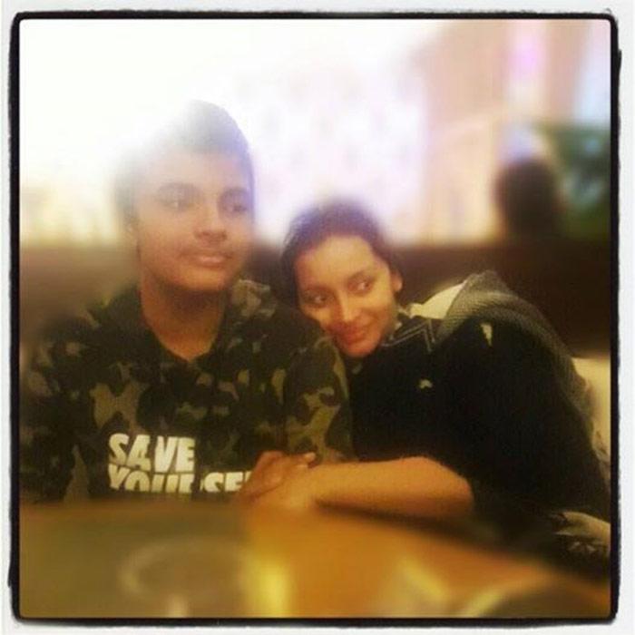 Pawan Kalyan Fans happy with Renu Desai Tweets