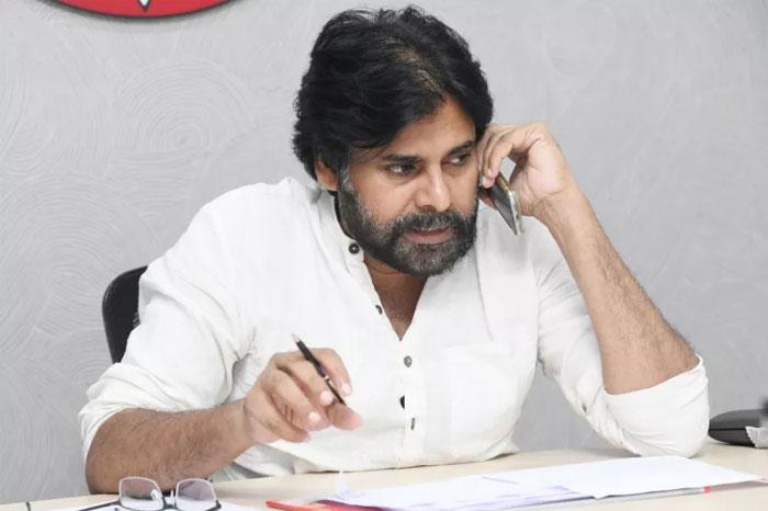 Pawan Kalyan fire on Pink Remake Producers