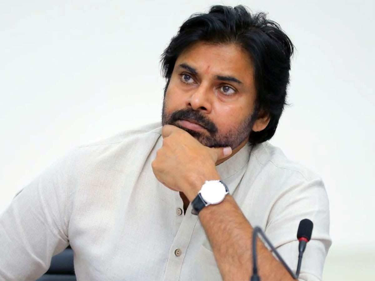 Pawan Kalyan in touch with YCP..