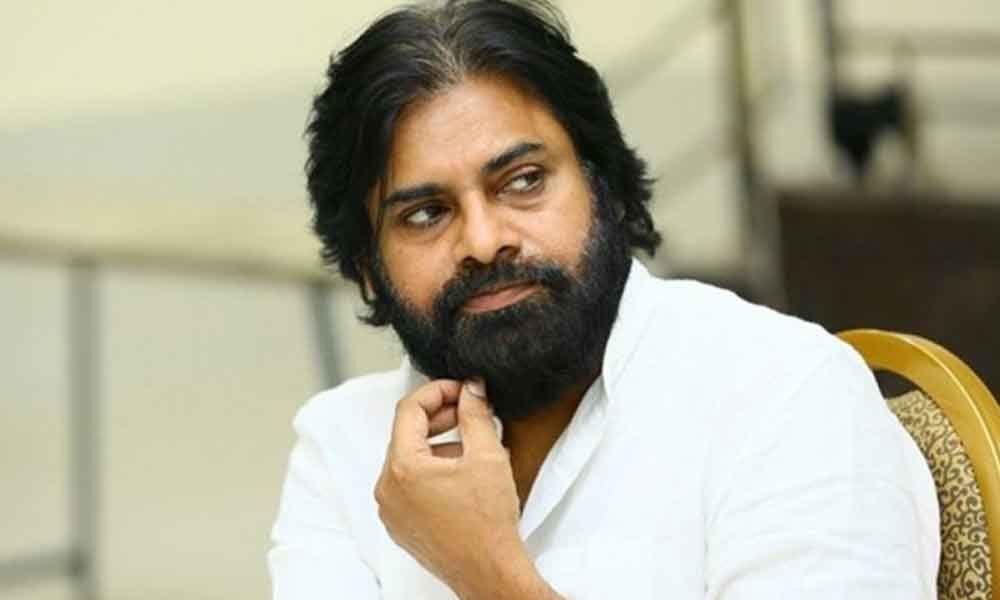 Pawan Kalyan leaves Mangalagiri for Hyderabad 
