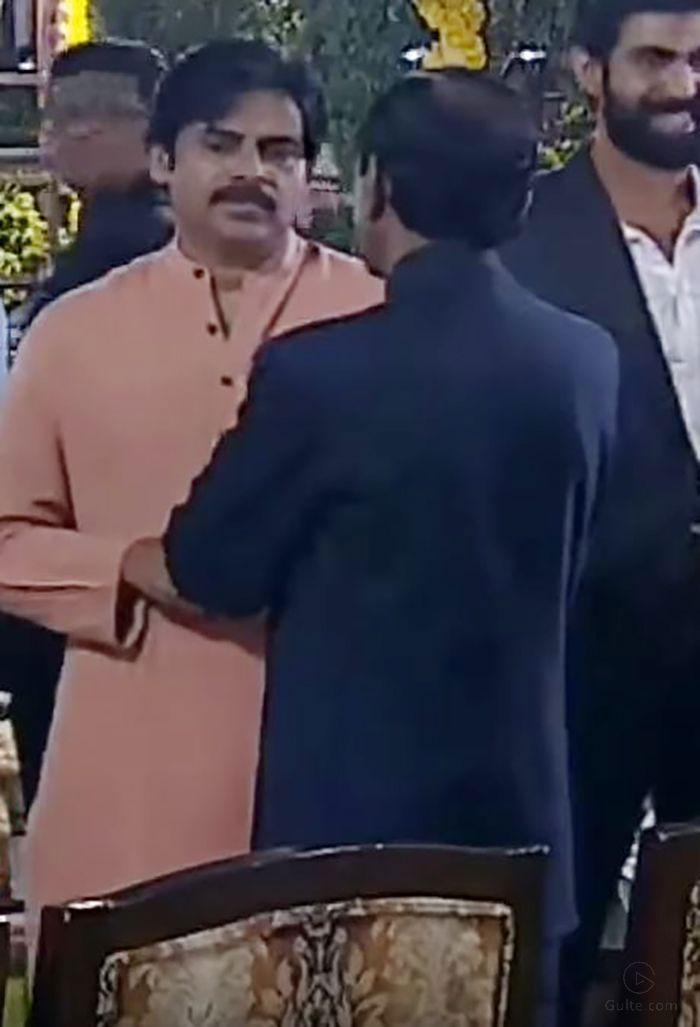 Pawan Kalyan Serious Conversation With CM KCR