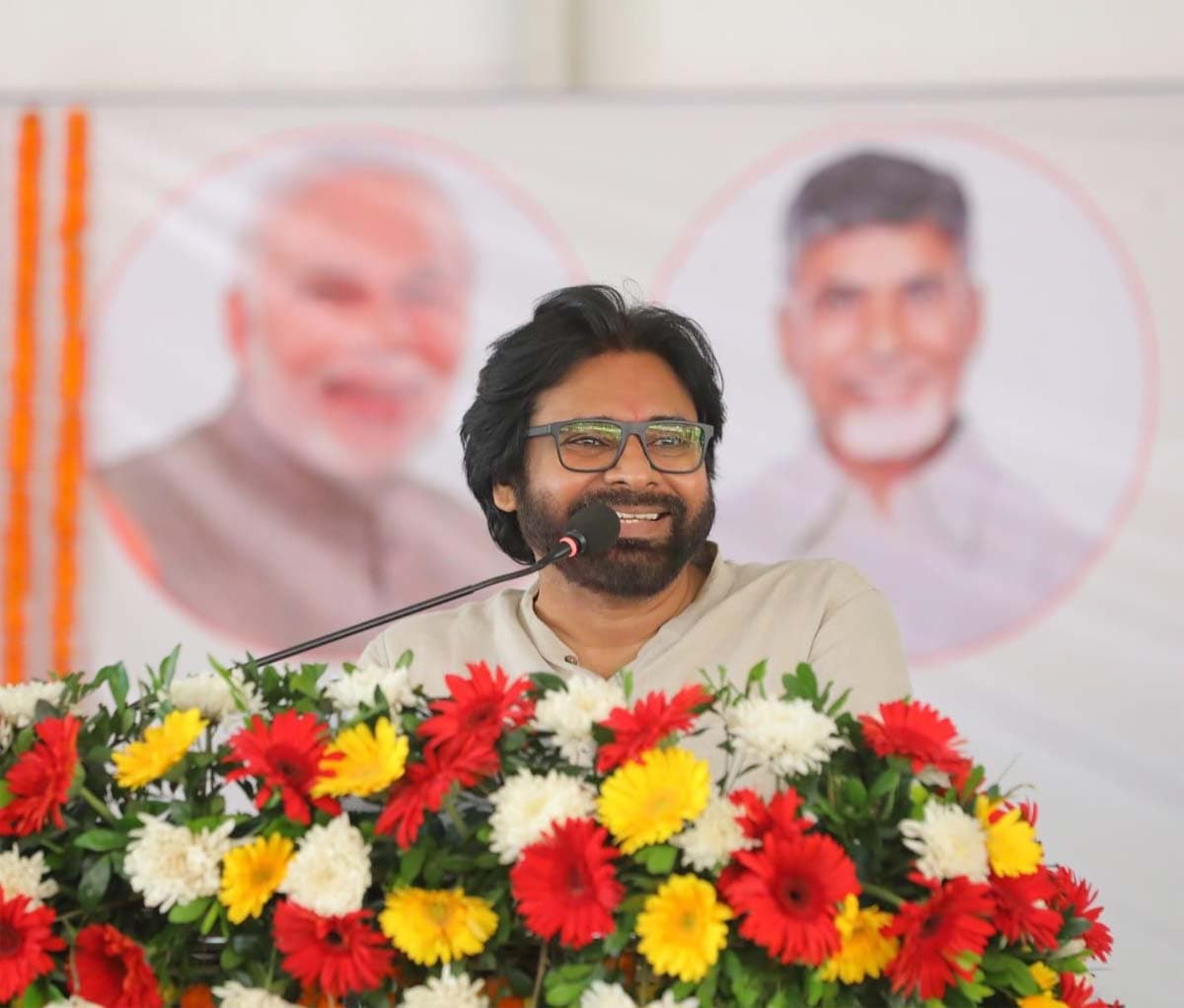 Pawan Kalyan Super Reply To Public Comments