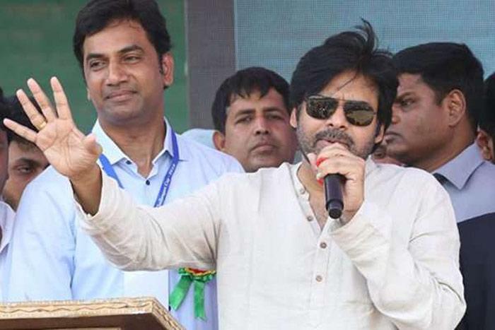 Pawan Kalyan to give 'Power' boost to JDS in Karnataka