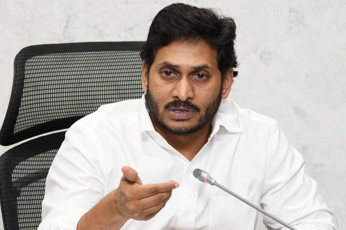 People laugh at Jagan Jantar Mantar