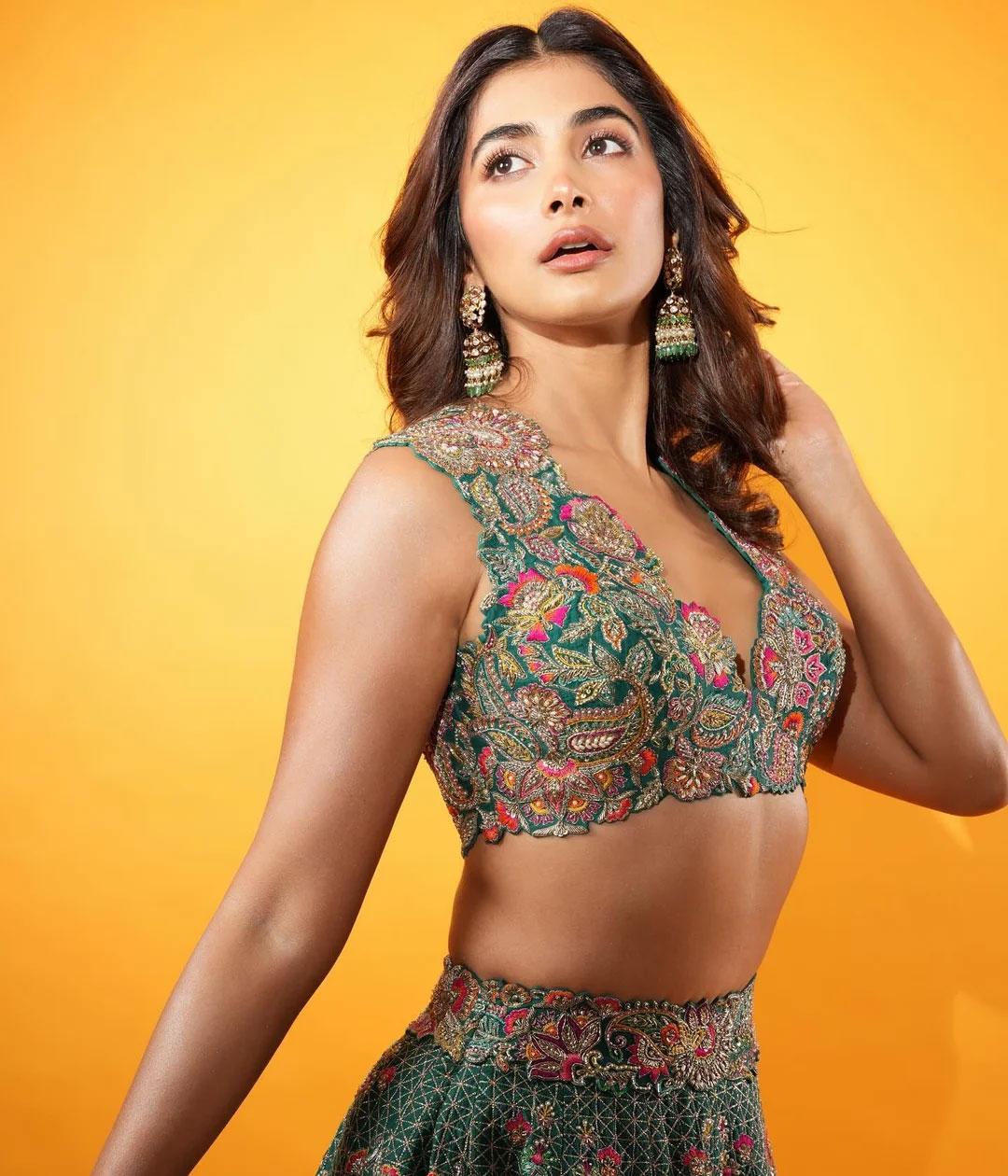 Pooaj Hegde new insta look viral