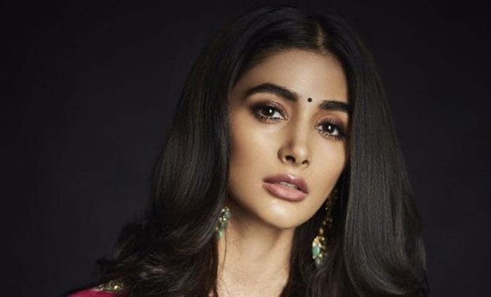 Pooja Hegde Busy with NTR And Mahesh Babu Movie Shootings 