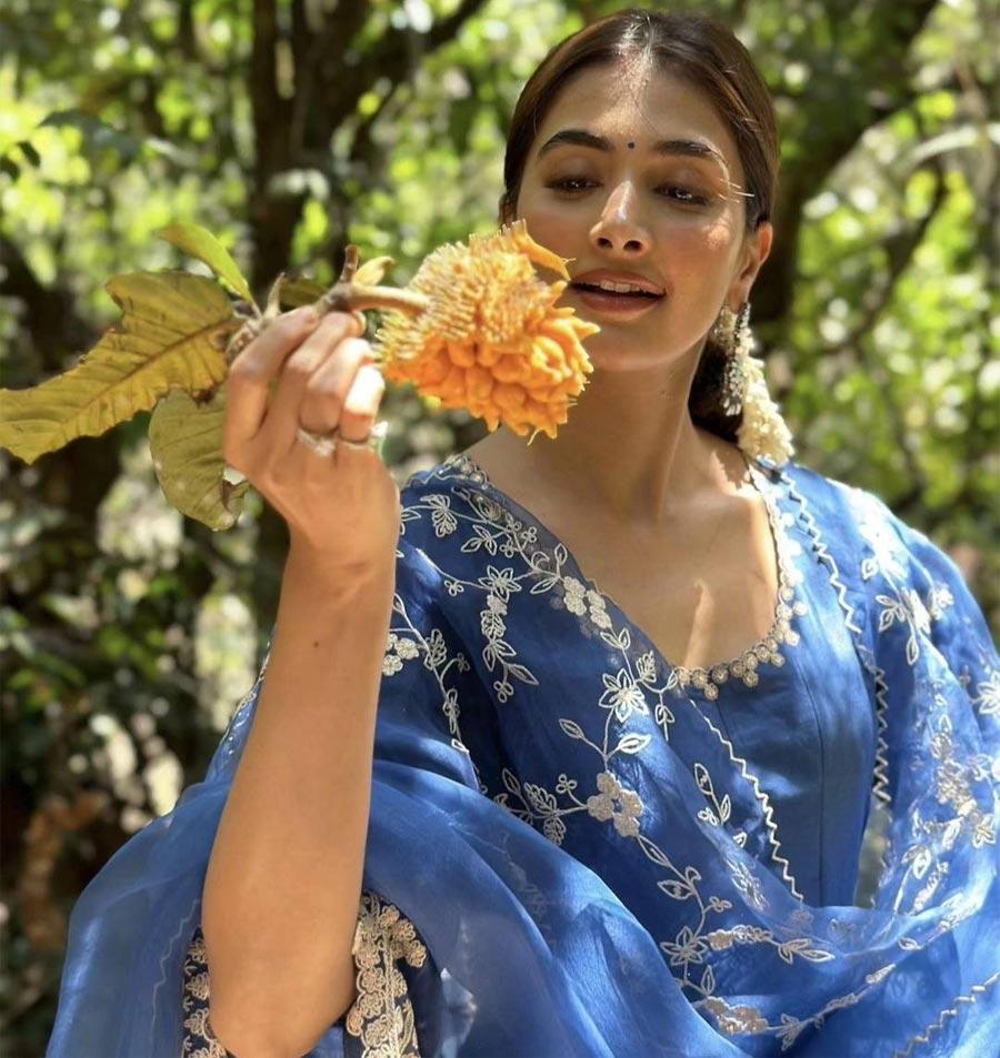 Pooja Hegde enjoying in Mangalore