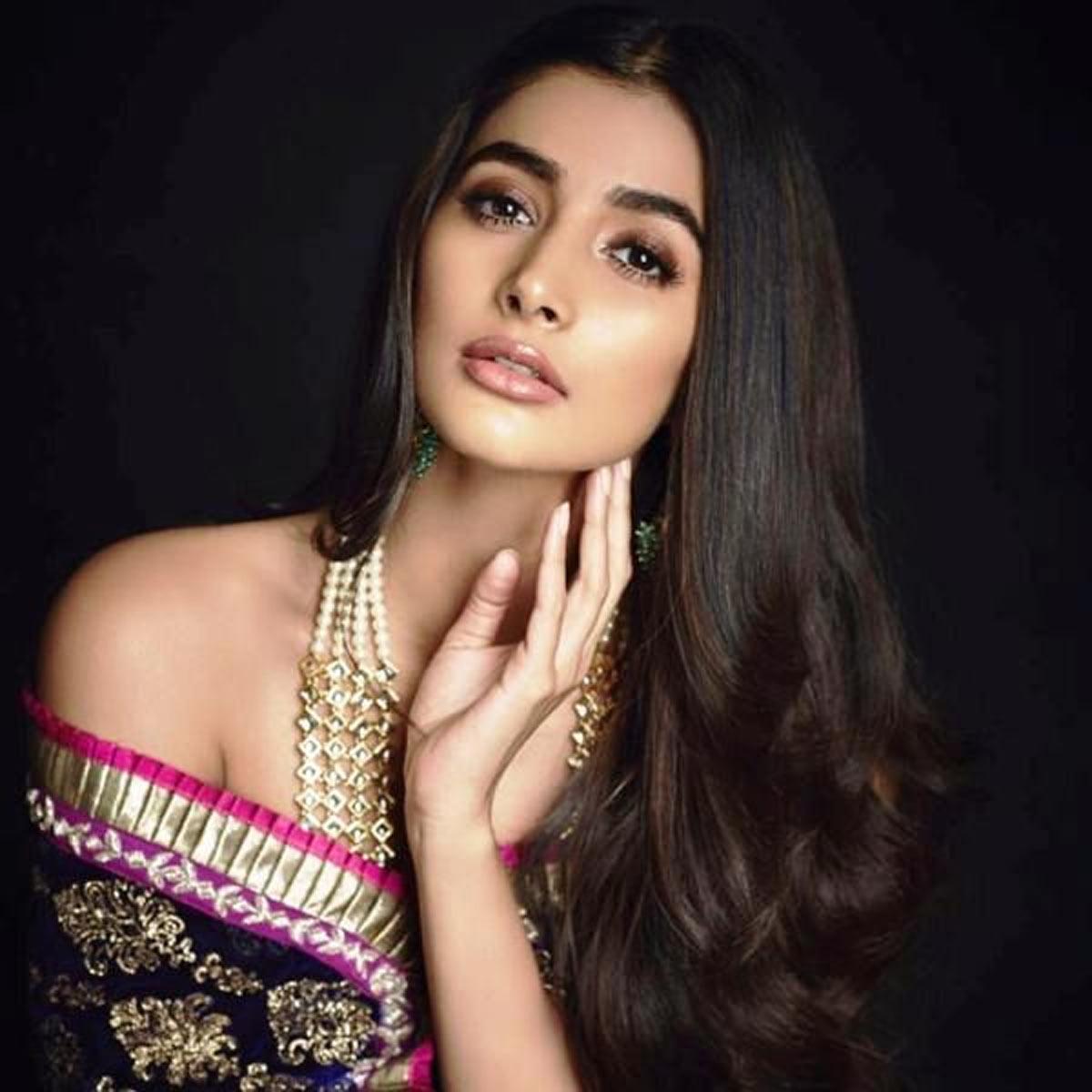 Pooja hegde gets emotional on wrapping up Radhe shyam shoot