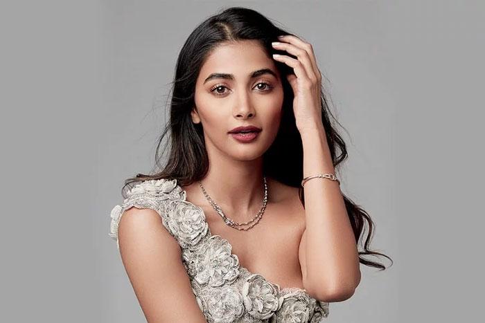 Pooja Hegde Problem to Ala Vaikuntapuramlo Movie