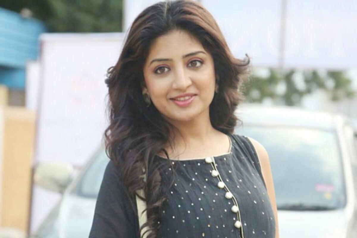 Poonam Kaur direct attack on Guruji Trivikram