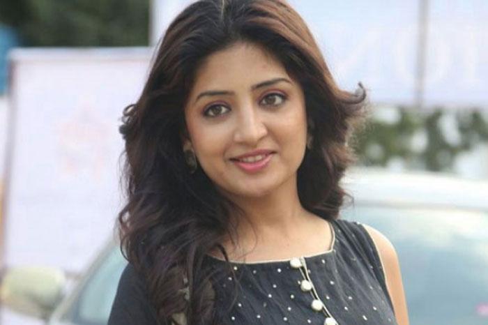 Poonam Kaur Talks About Her Personal Life
