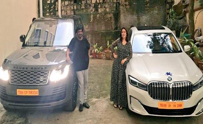 Puri-Charmi Jodi Enjoys With Costly Cars!